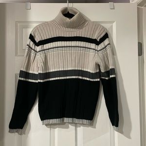 One on One 90s knit striped turtle neck